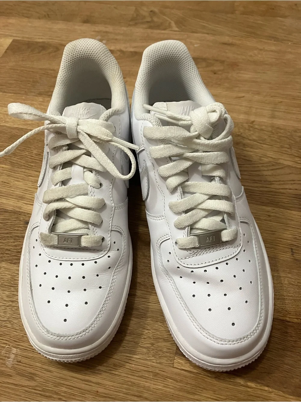 Nike Air Force 1 Low - White with box